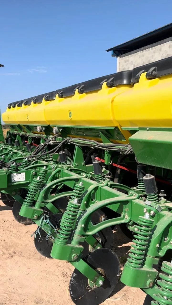 PLANTADEIRA JOHN DEERE 2117 CCS - ANO 2023 - ZERO HORA / NUNCA UTILIZADA - Foto 5