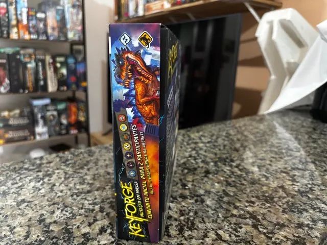 Keyforge: Mutação em Massa Starter set + 2 Baralhos extra. 4 Decks no total. - Foto 3