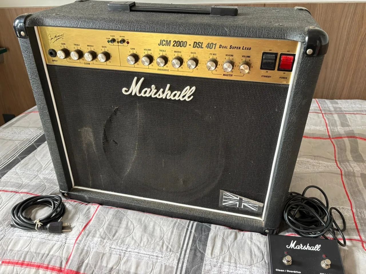 Marshall JCM 2000 - DSL 401 
