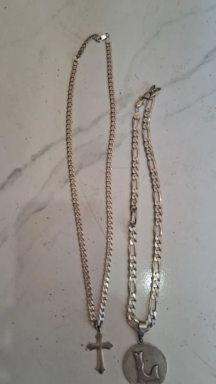 Vendo dois cordões de prata 925
