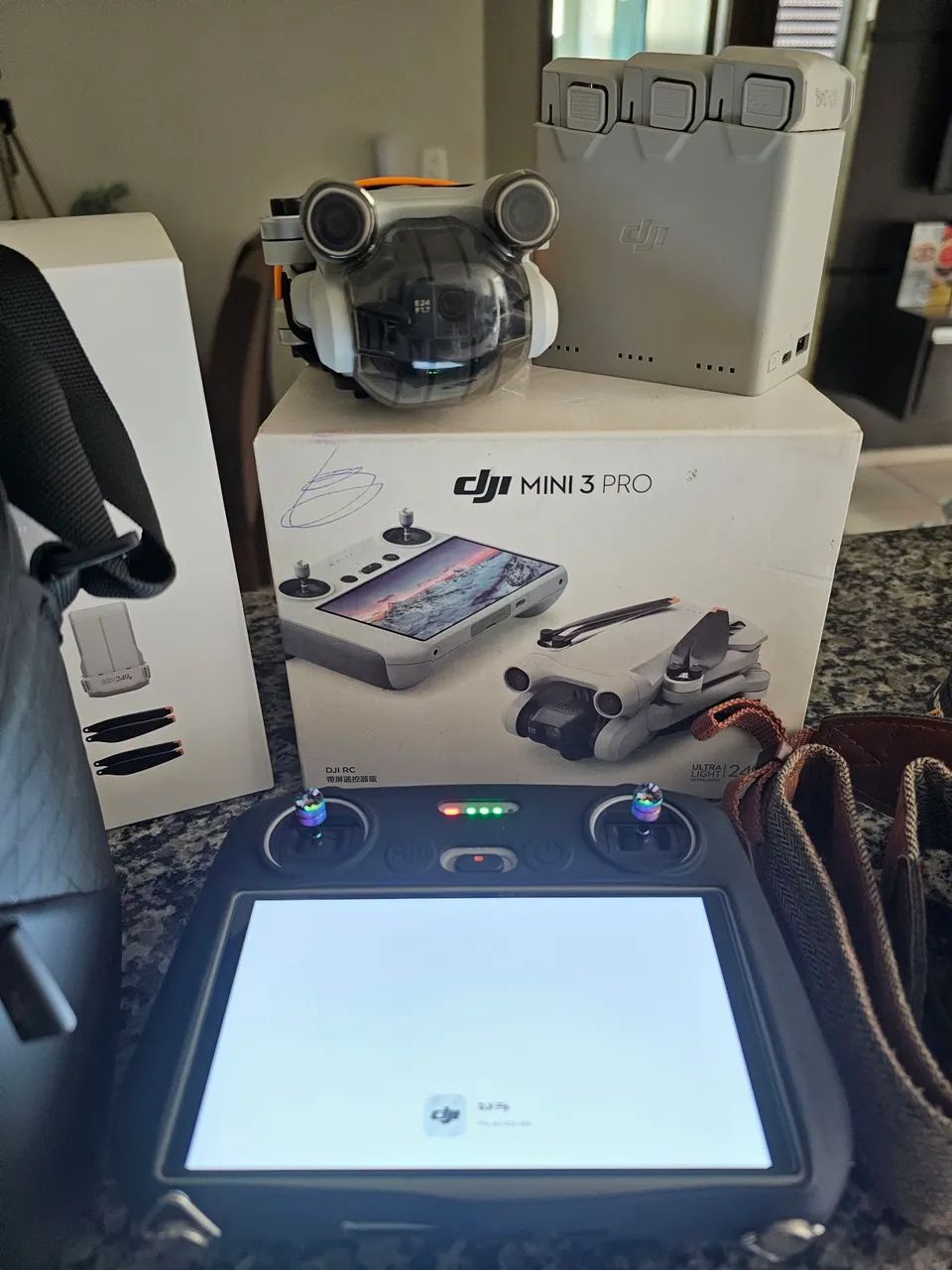 Drone DJI Mini 3 Pro - Kit fly more