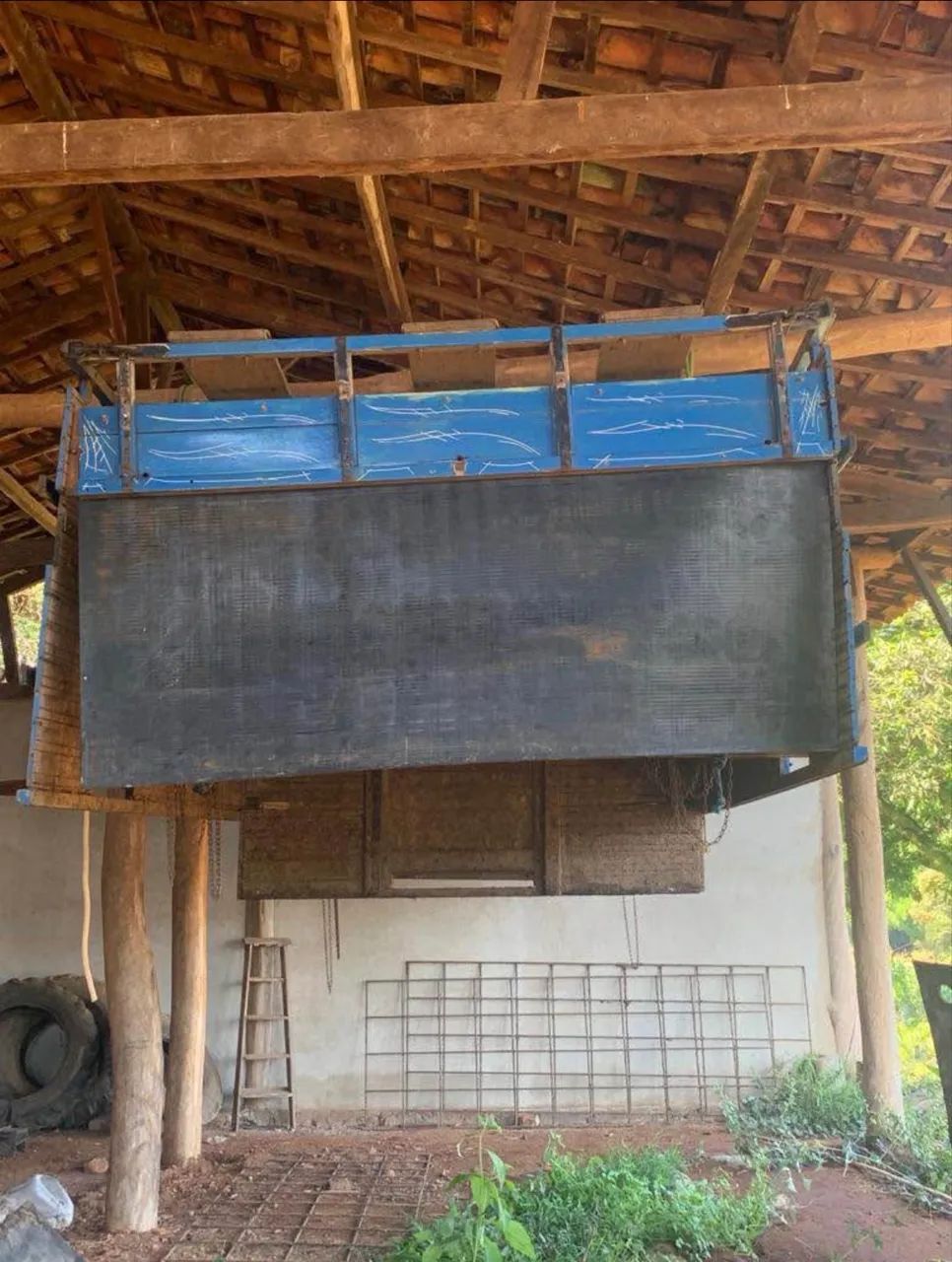 Sobre grade boiadeira para caminhão  - Foto 5