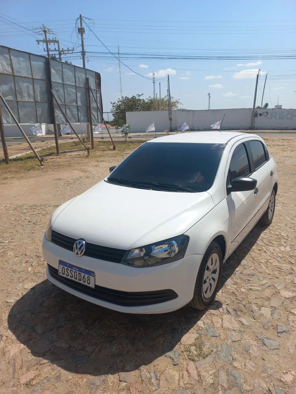 Volkswagen Gol GOL TRENDLINE 1.0 T.FLEX 8V 5P 2015