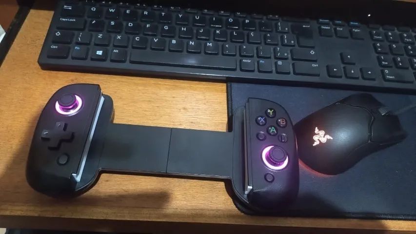 Gamepad Bluetooth BSP-D8 - Clip-on para celular