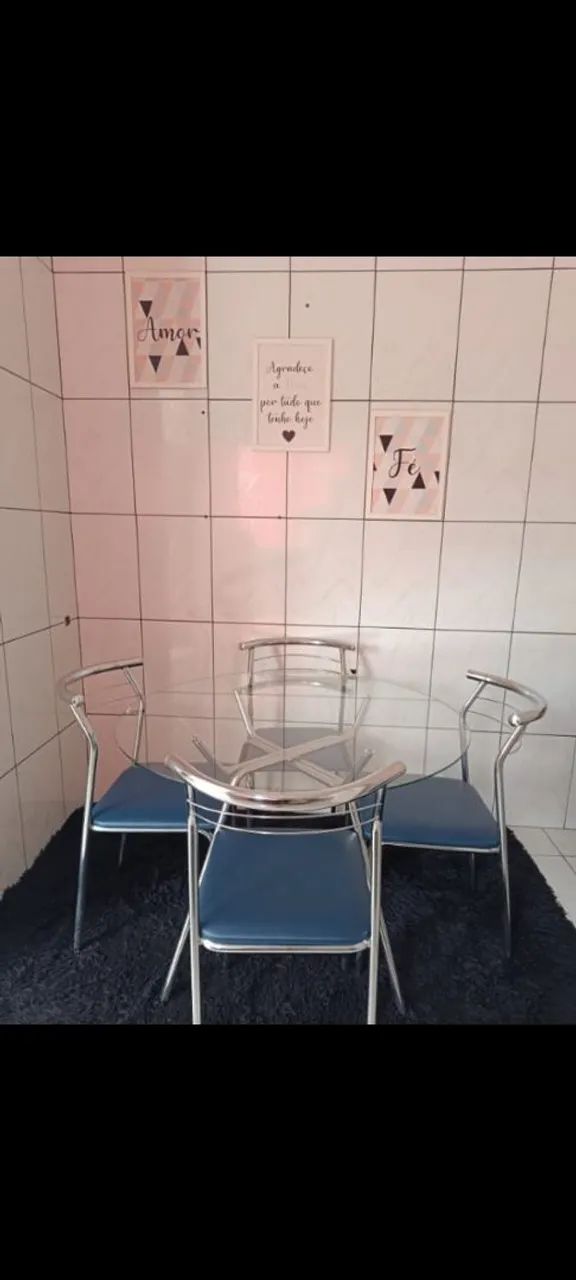 Mesa à venda 