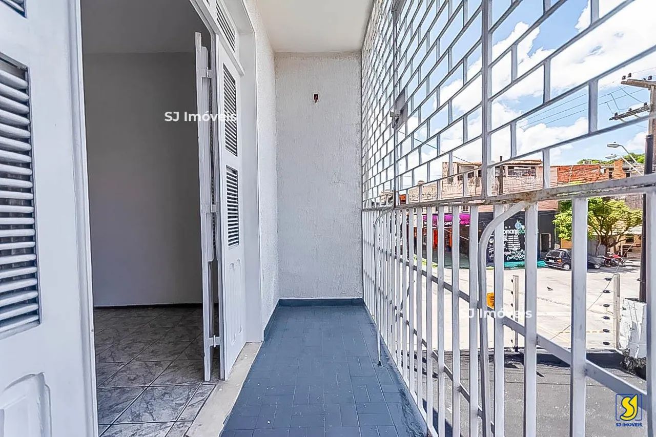 Apartamento amplo com 3 quartos e varanda na Parangaba - Foto 5