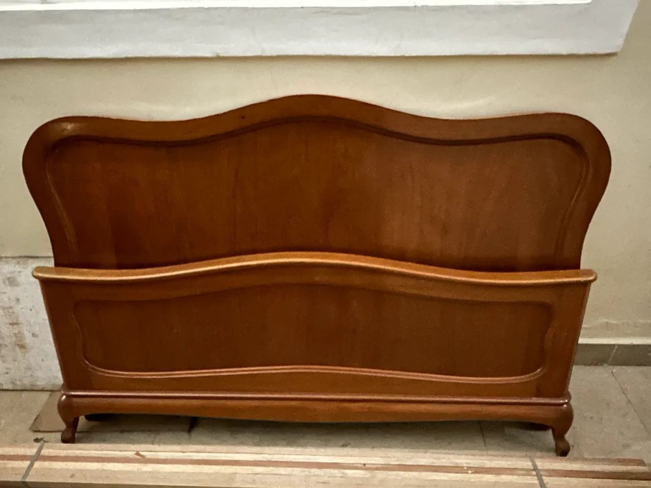 Cama de casal em madeira  - Foto 2