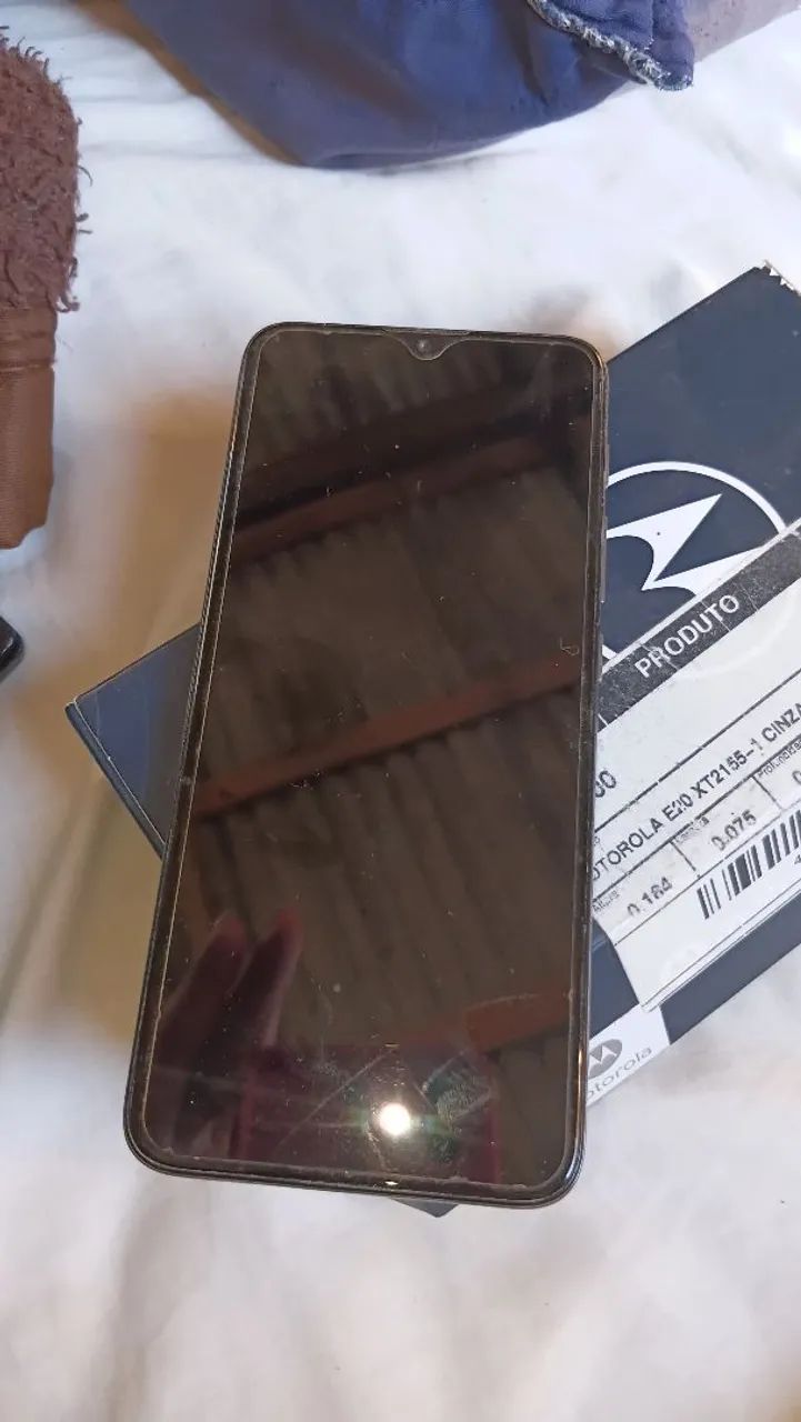 Celular Motorola E20