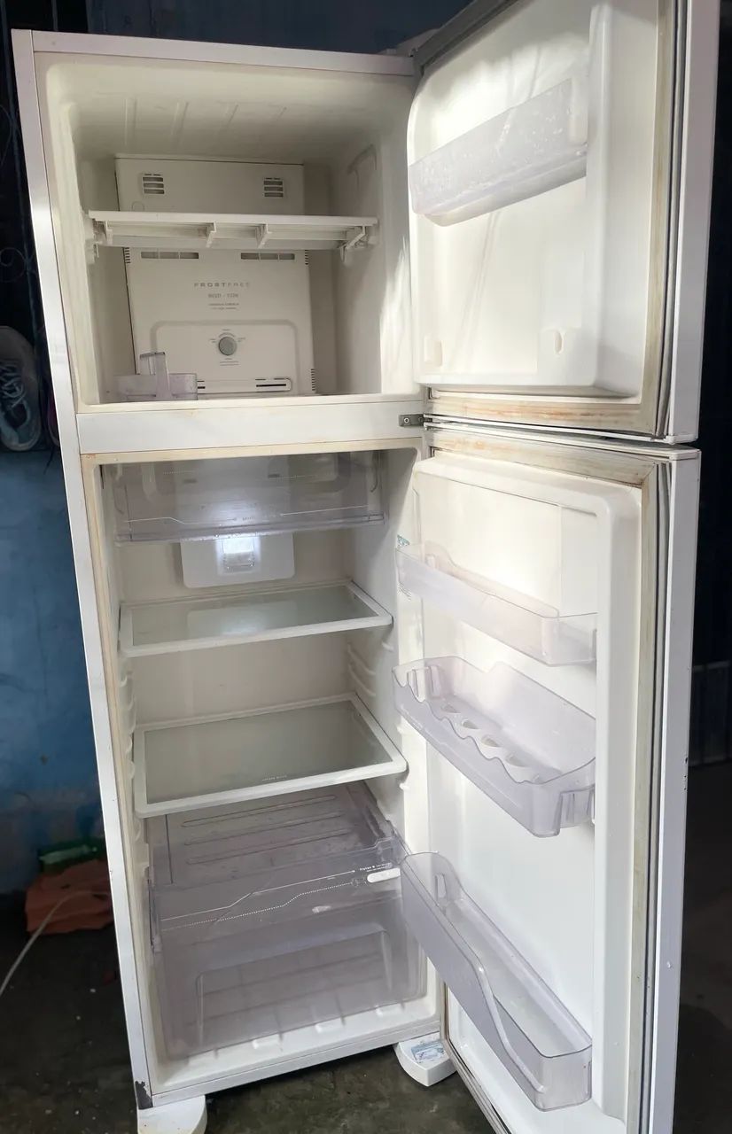 Geladeira Frost free gelando  - Foto 3