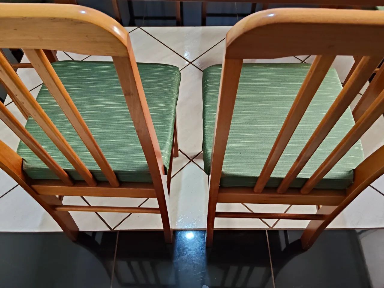 Mesa Jantar 6 cadeiras - Madeira maciça - Foto 3