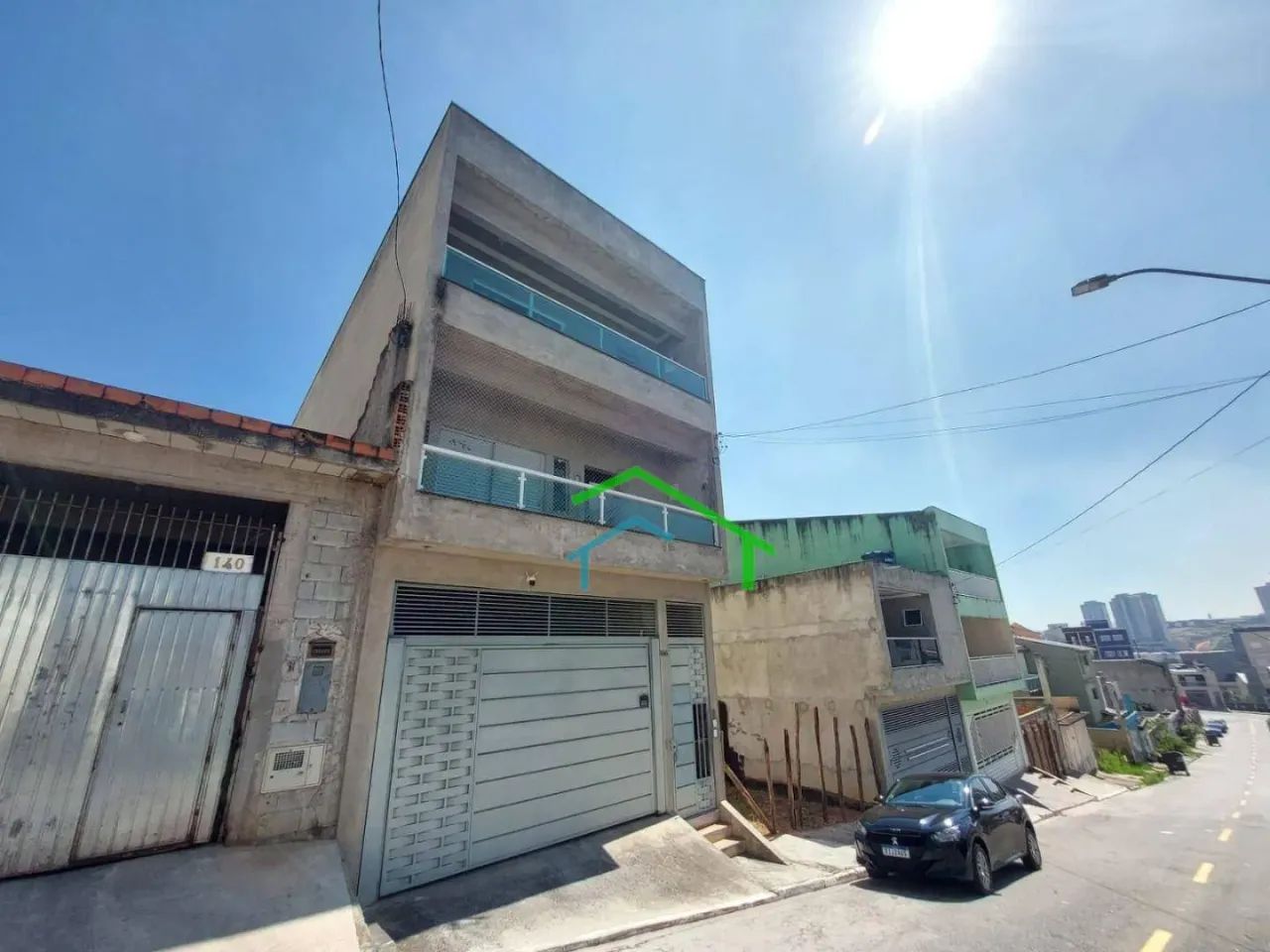 Sobrado com duas casas e salão comercial à venda - Foto 2