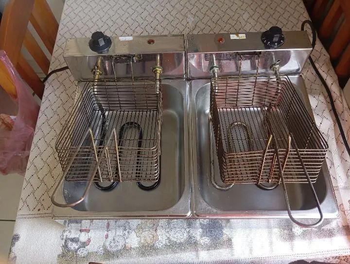 Fritadeira Dupla Inox 2 Cubas com Cestos  - Foto 2