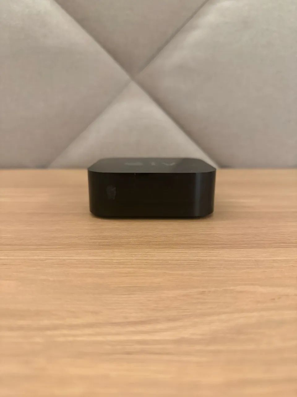Apple TV 4K 1ª Geração A1842 + Cabos HDMI e Energia - Foto 2