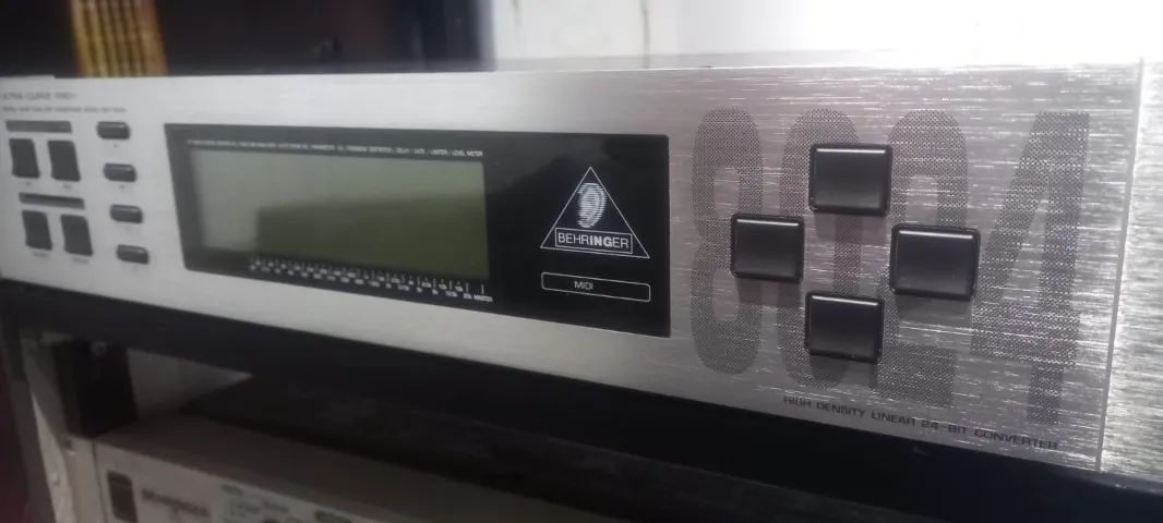 Behringer Ultra Curve Pro DSP8024 - Foto 2