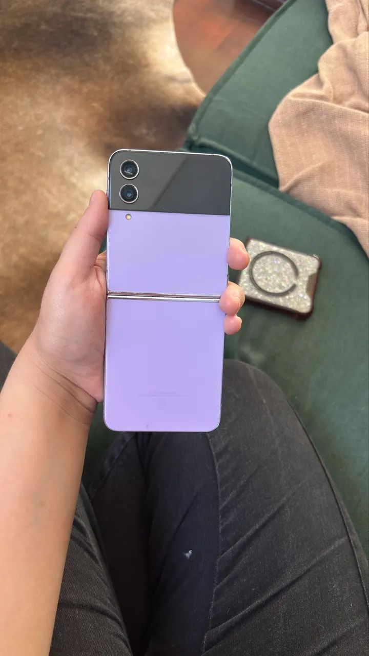 Z Flip 4 defeito na tela - Foto 4