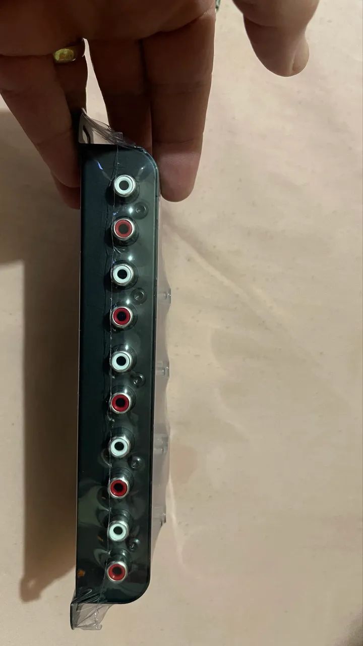 Processador de áudio digital STX2448