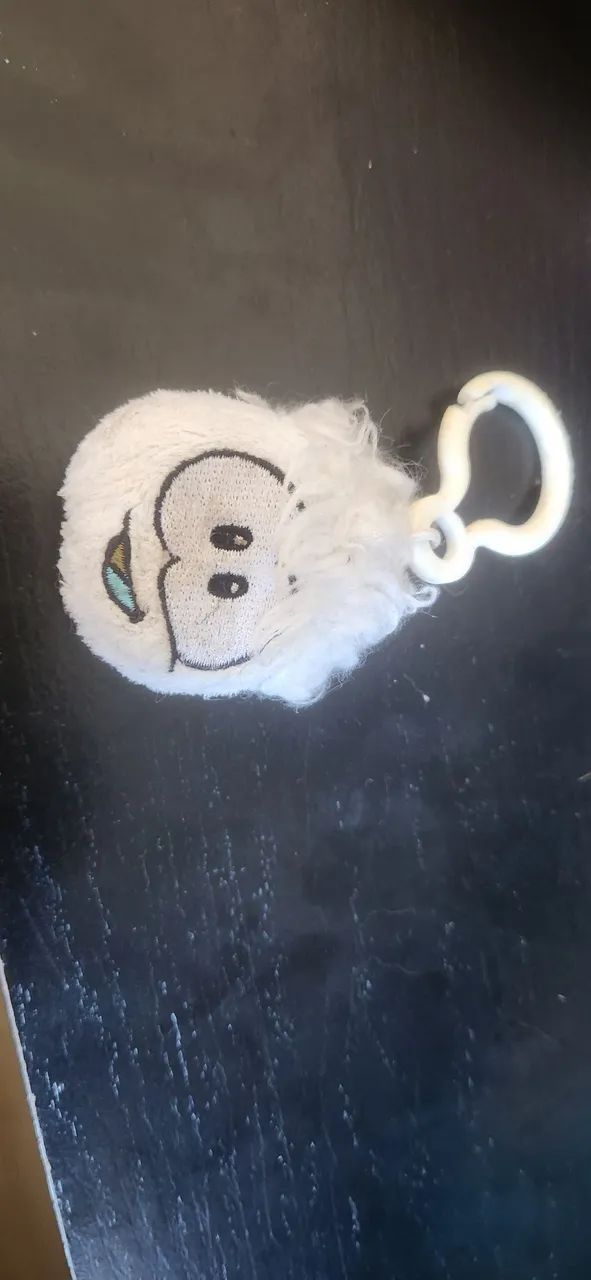 Chaveiro mini puffle branco