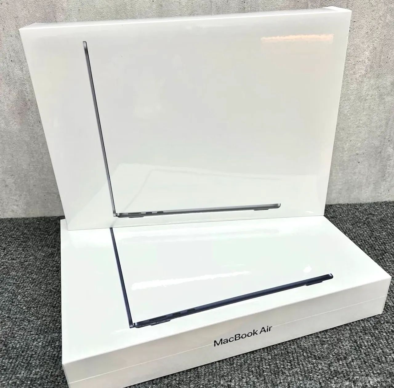 【美品】MacBook Air M4 13インチ/512GB/16GB MacBook Air M4 512 16GB RAM 13 NOVO Apple Loja Física - Notebooks