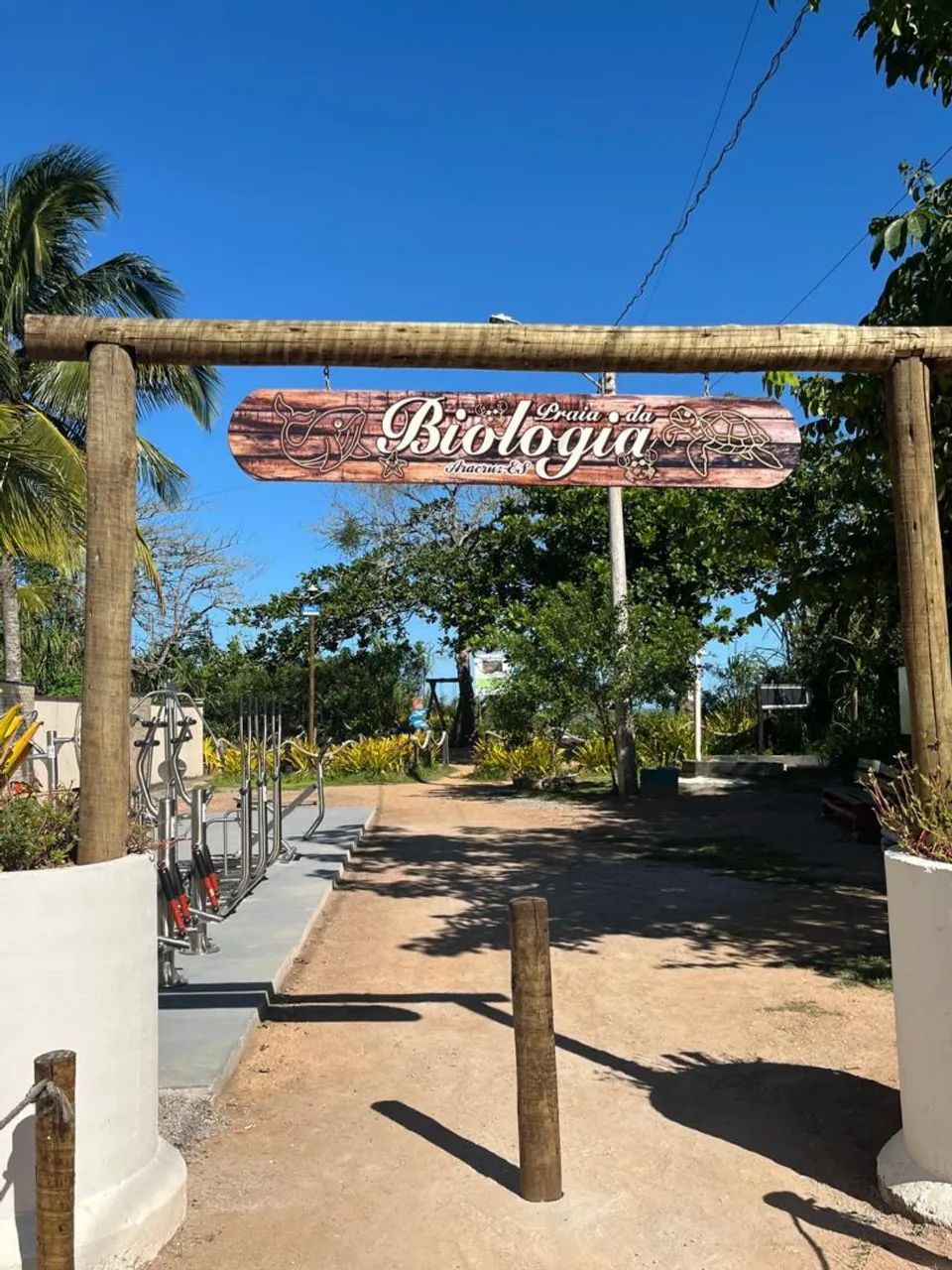 Aluga-se casa praia biologia 