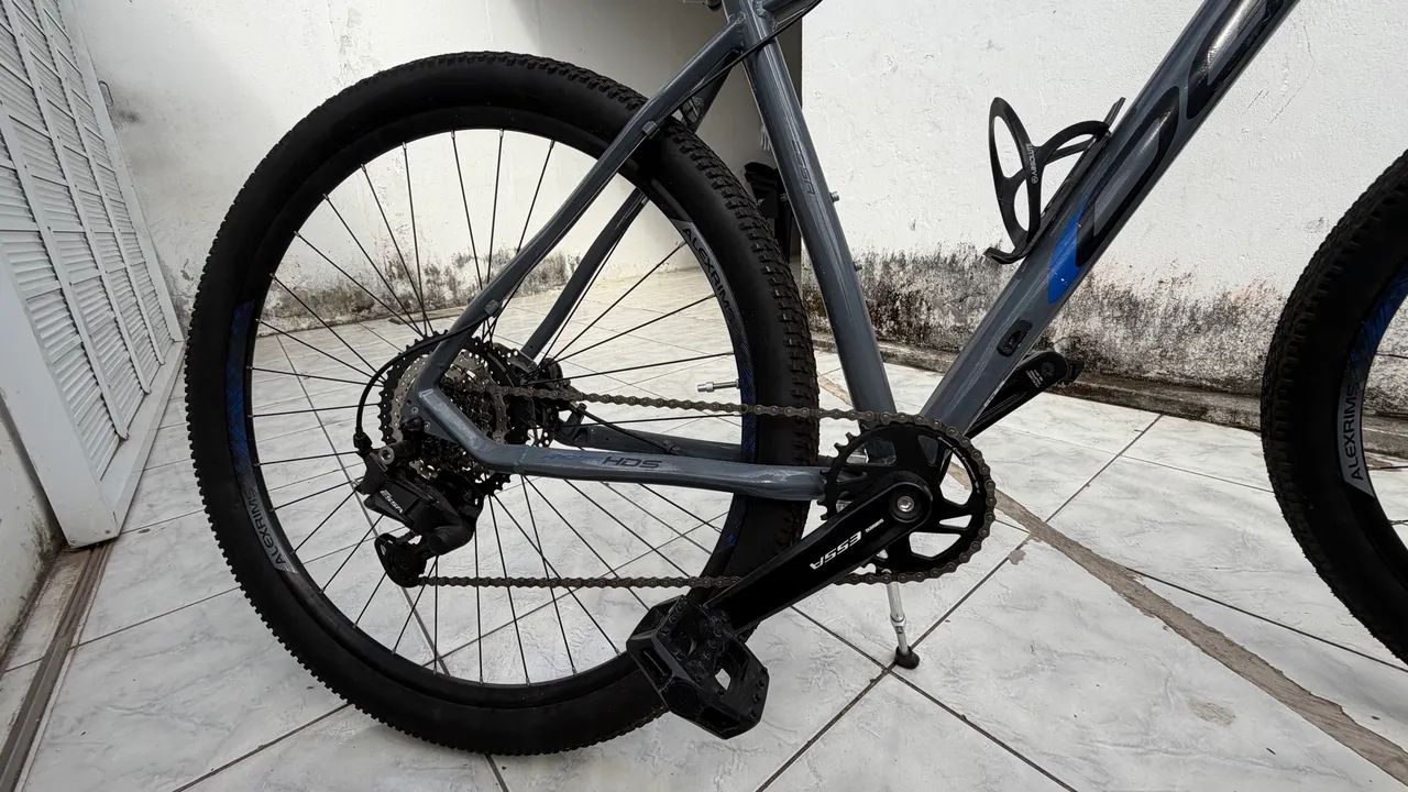 Vendo Bicicleta OGGI ARO 29 HACKER HDS - Foto 3