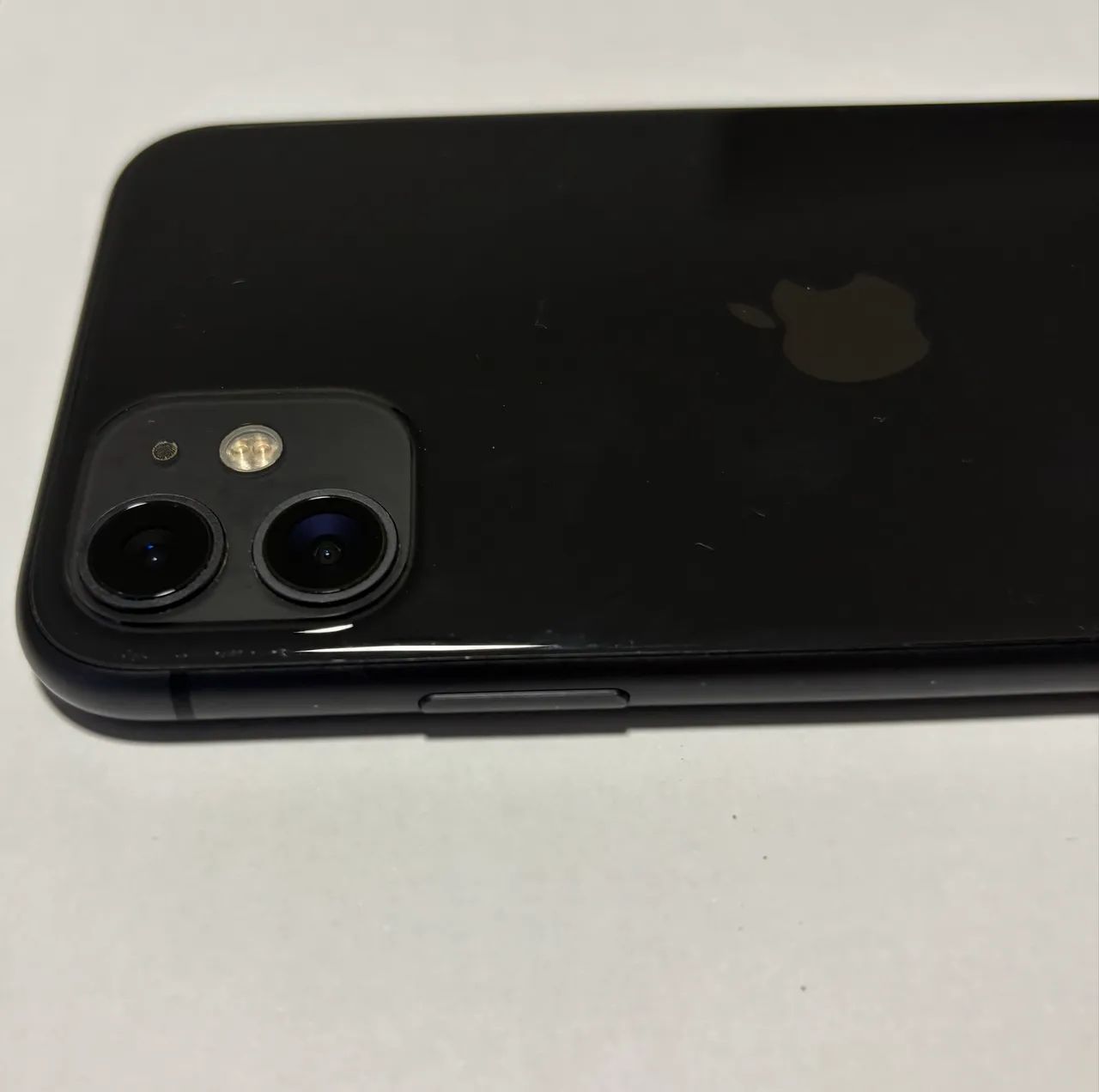 iPhone 11 impecável 