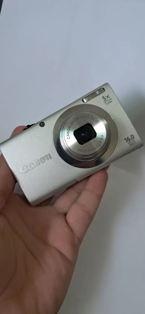 Camera digital canon a2400is 