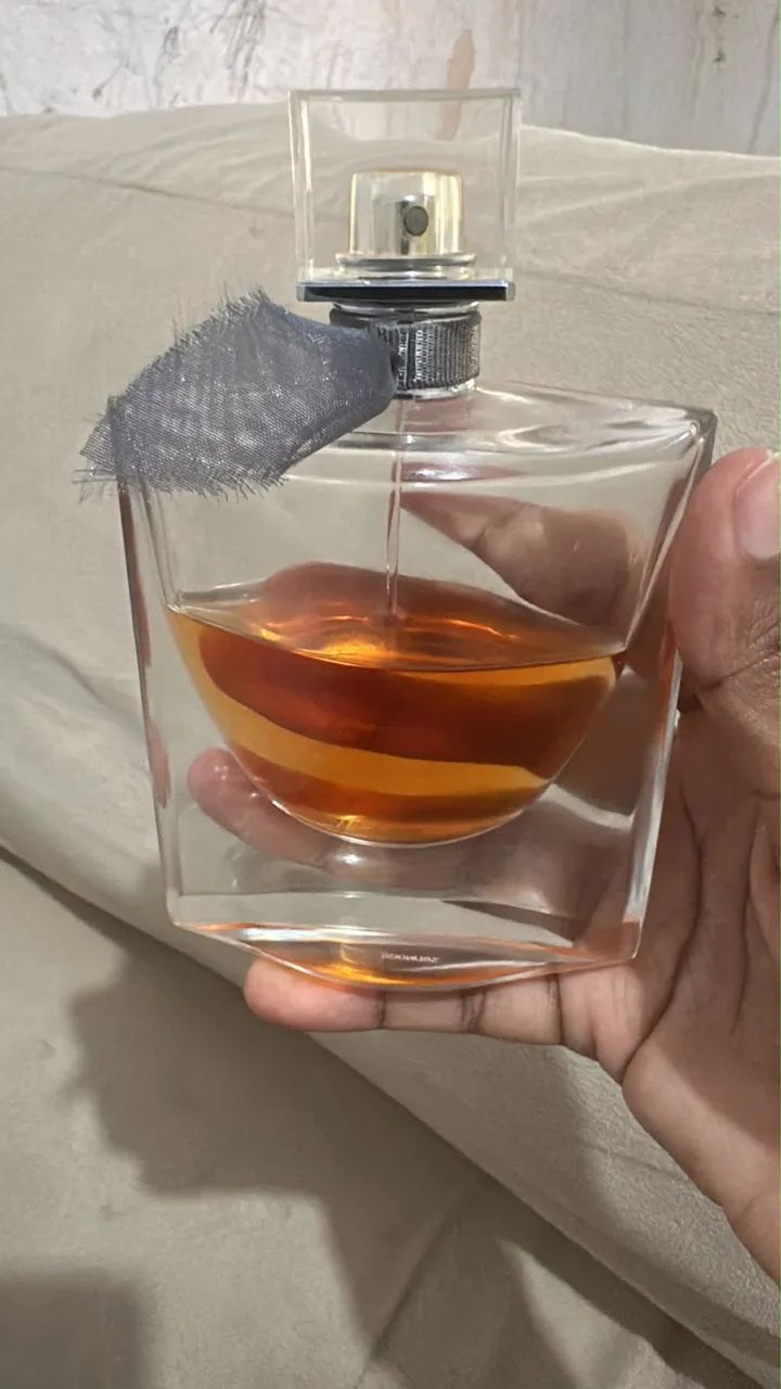 Perfumes lá vier est belle
