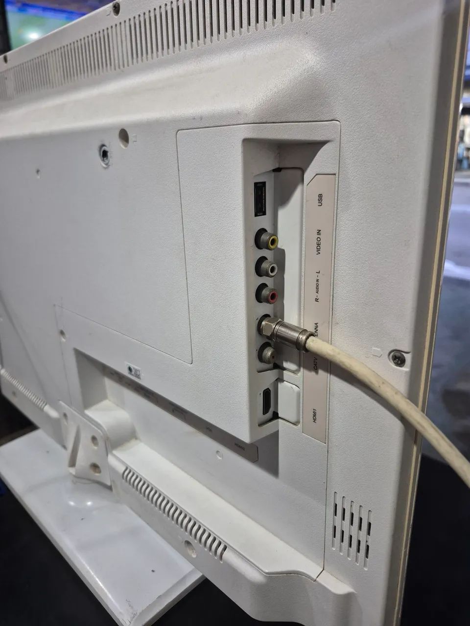 Tv Philco 24" Branca com garantia loja - Foto 2