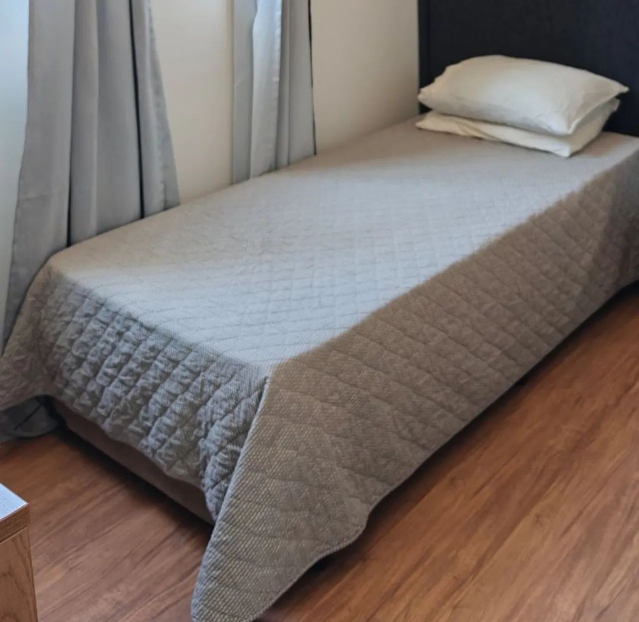 Cama box baú solteiro + colchão solteiro 