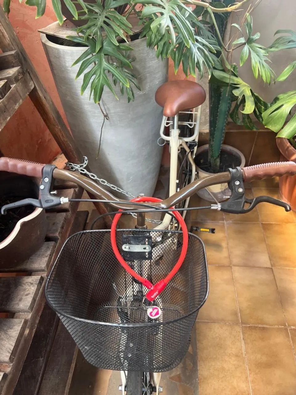 Bicicleta semi-nova Retrô  - Foto 4