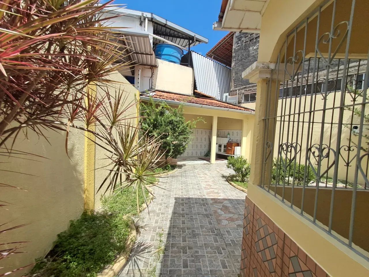 CASA A VENDA OU ALUGUEL NO CENTRO DE CASTANHAL - Foto 4