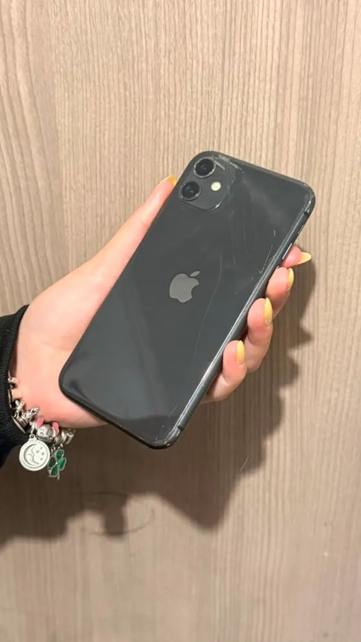 IPHONE 11 BLACK