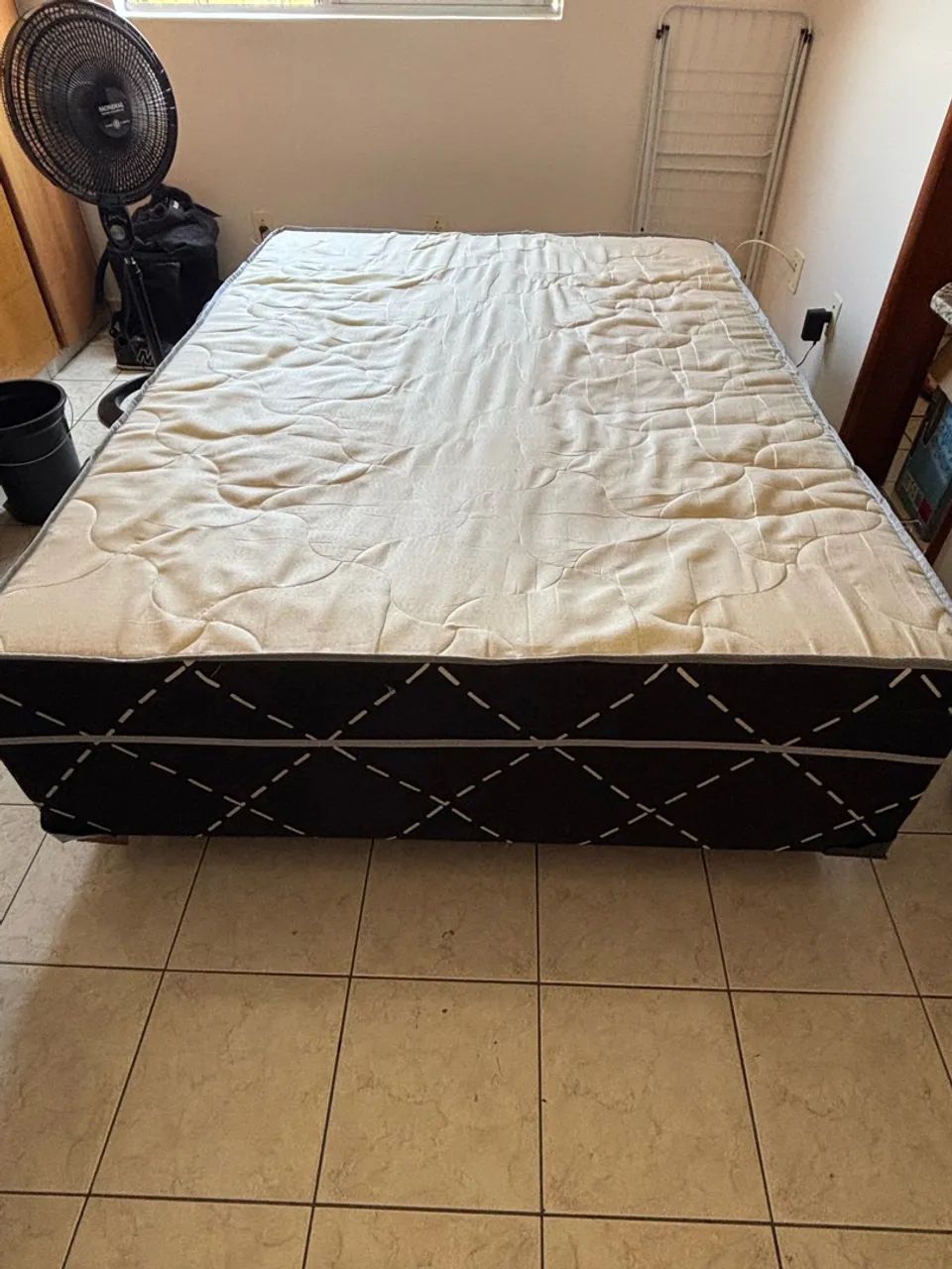 Cama box casal 