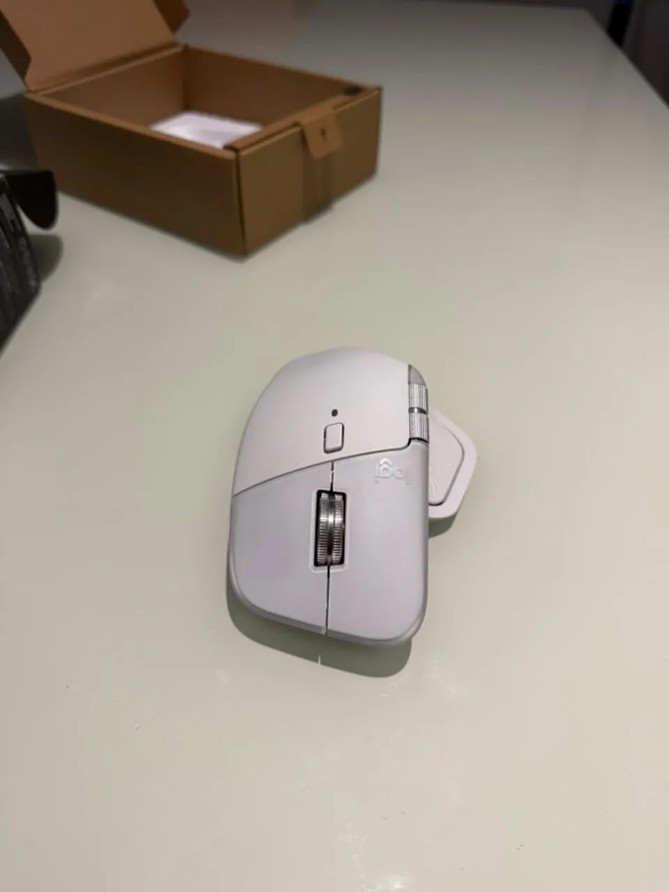 Mouse Logitech MX Master 4 - Foto 4