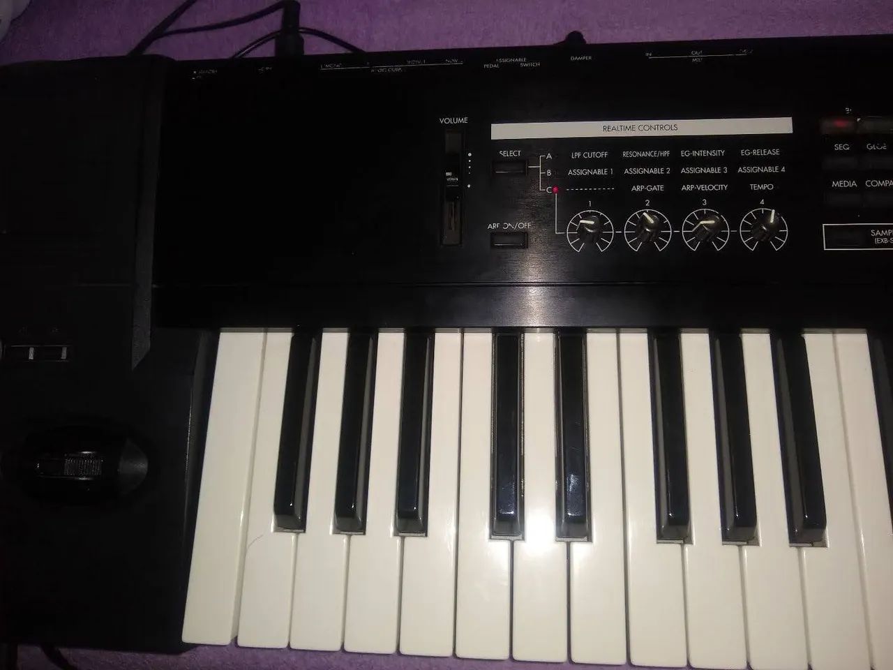 Teclado Korg Tr 76 - Foto 3