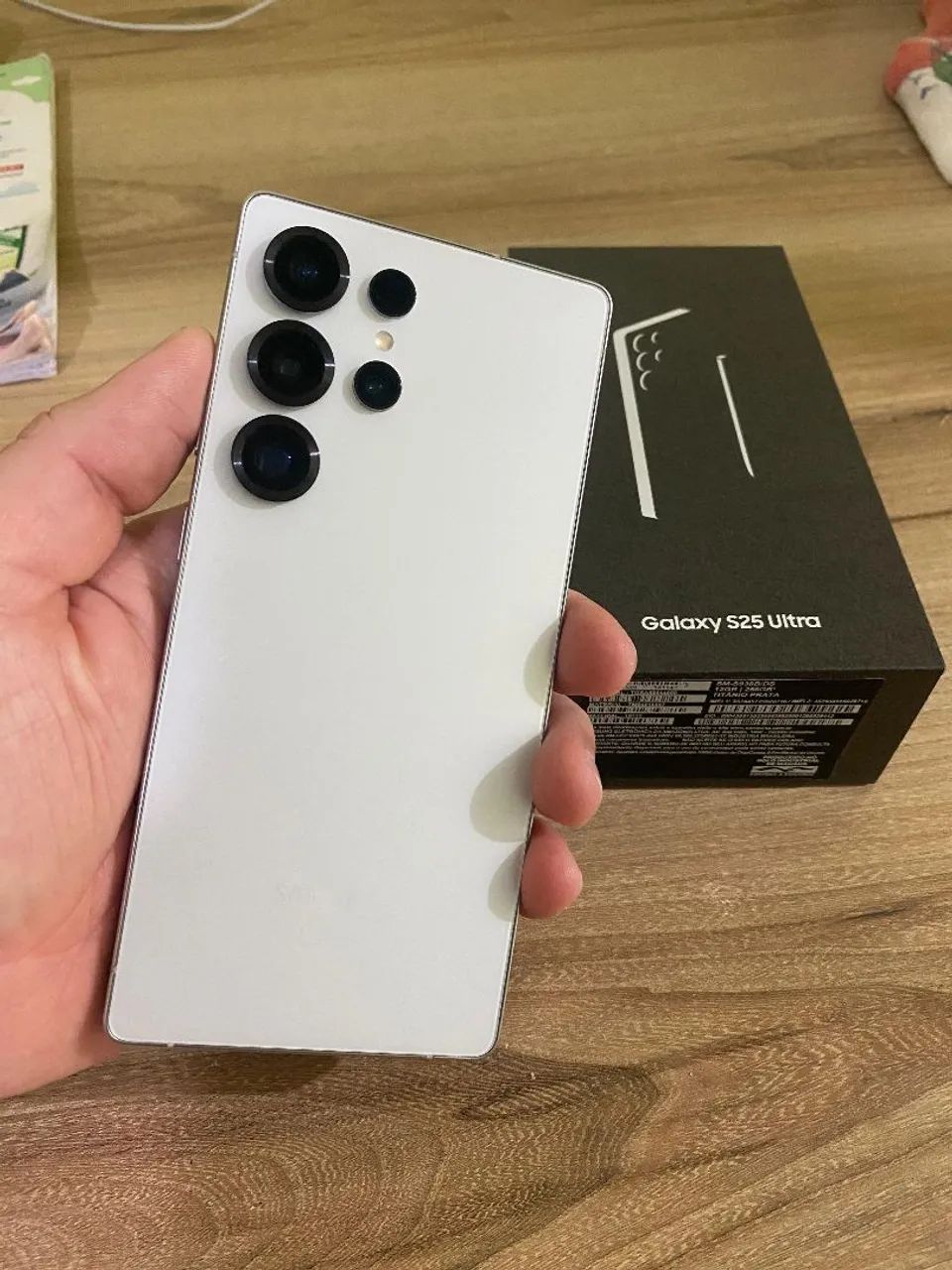 Vendo S25 Ultra 256gb. NOVO. Valor: 4.800