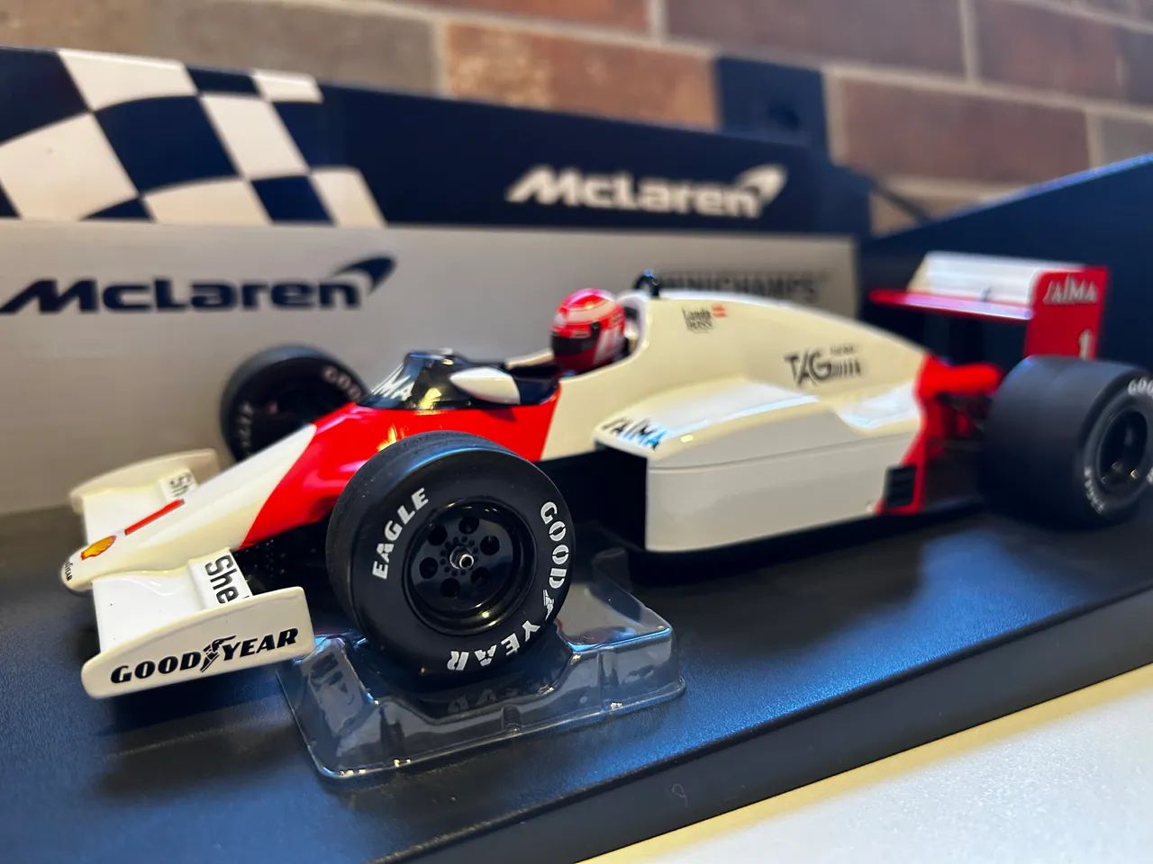 MINICHAMPS - 1/18 McLAREN TAG MP4/2B N. LAUDA 1985 (Limited Edition 350 pcs.) - Foto 2