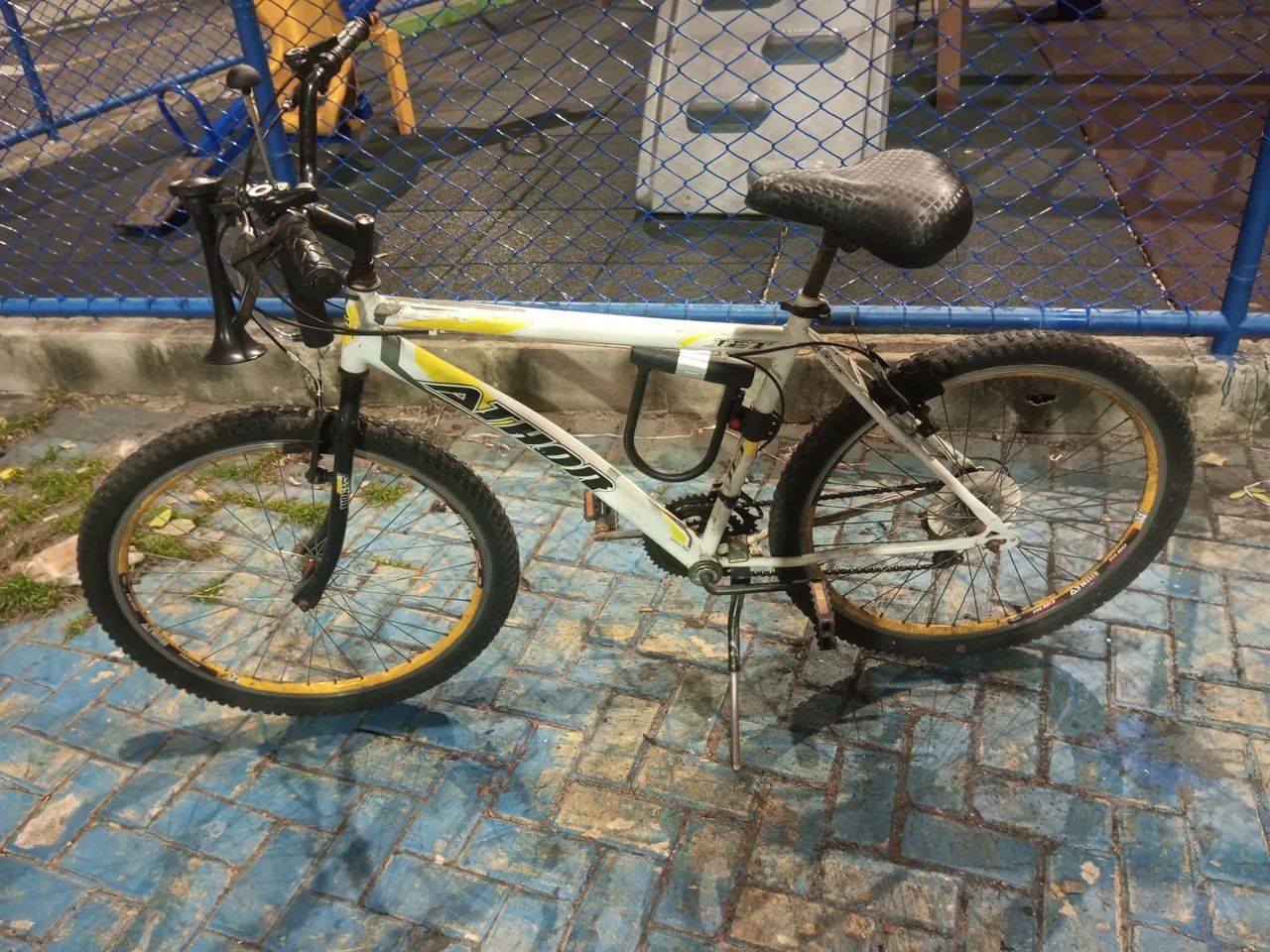 Bicicleta+Cadeado Trava em U - Foto 3
