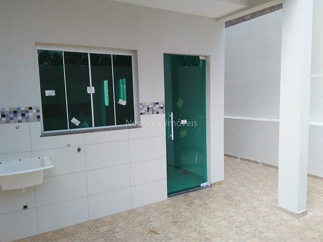 Casa nova com 2 suítes e 2 vagas no Democrata - Foto 14