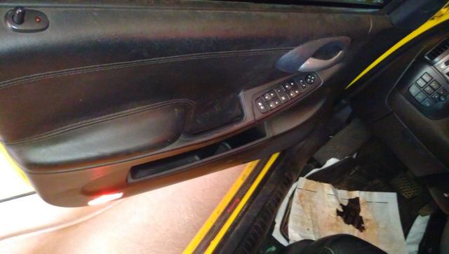 Troco stilo 1.8 Sporting dualogic carro muito conservado - Foto 7