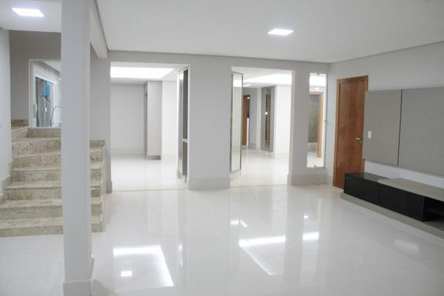 Mobiliada no Jóquei! 05 quartos, todos suítes, área de lazer! - Foto 3