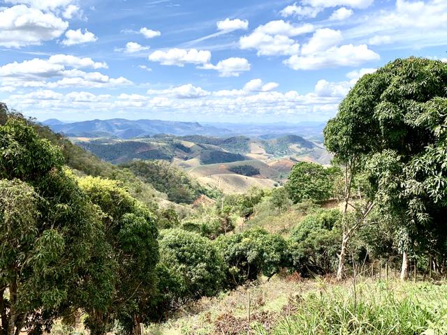 Linda chácara em Santa Teresa frente vale do Caravagio - Foto 9