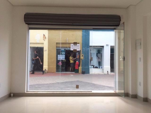 Loja totalmente reformada no centro da cidade - Foto 2