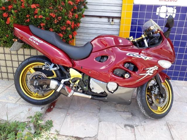 Moto Suzuki GSX 750 - Foto 2
