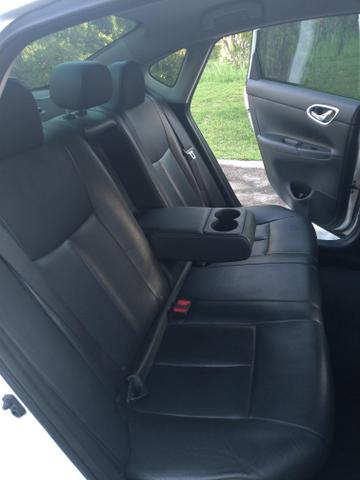 Nissan sentra 2.0 sv - Foto 5