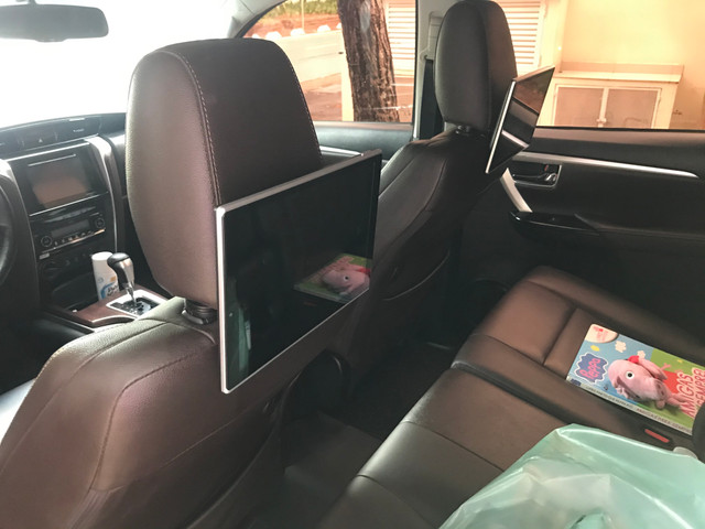 Hilux SW4 SRX 7 Lugares Top Diesel 17/17. Não aceito imoveis - Foto 4