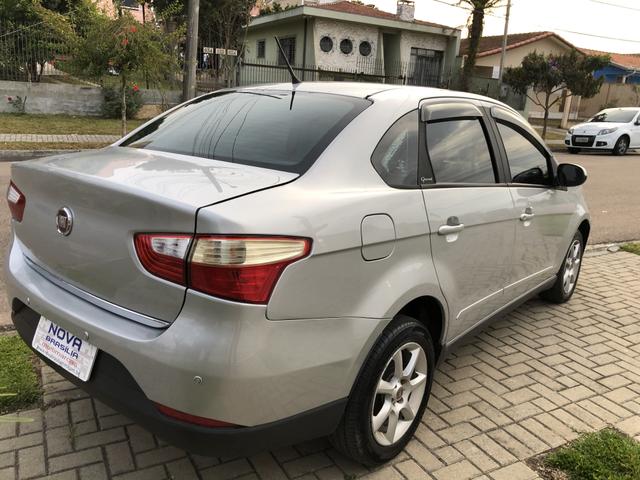Fiat Grand Siena 1.4 Attrative completa - Foto 6