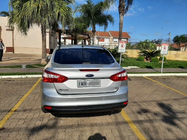 FOCUS SE PLUS 2.0 AUTOMÁTICO