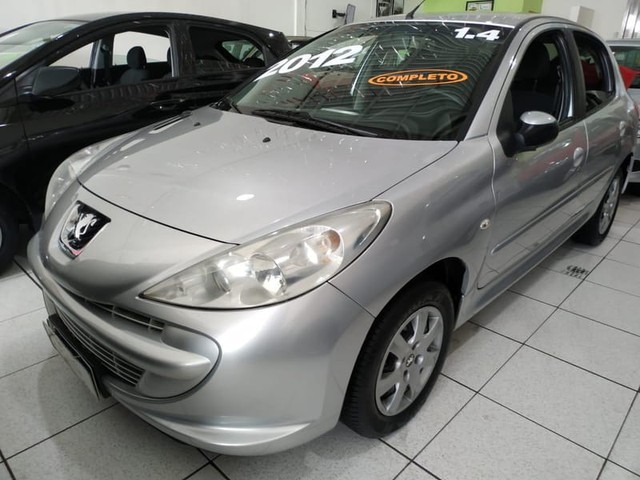 PEUGEOT 207 HATCH XR 1.4 8V FLEX 4P