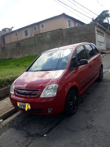 VENDE- SE MERIVA LINDONA TODO REVISADO. COMPRETA 